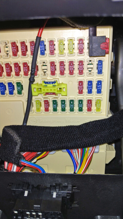 11安全保險絲座.jpeg 11安全保險絲座.jpeg