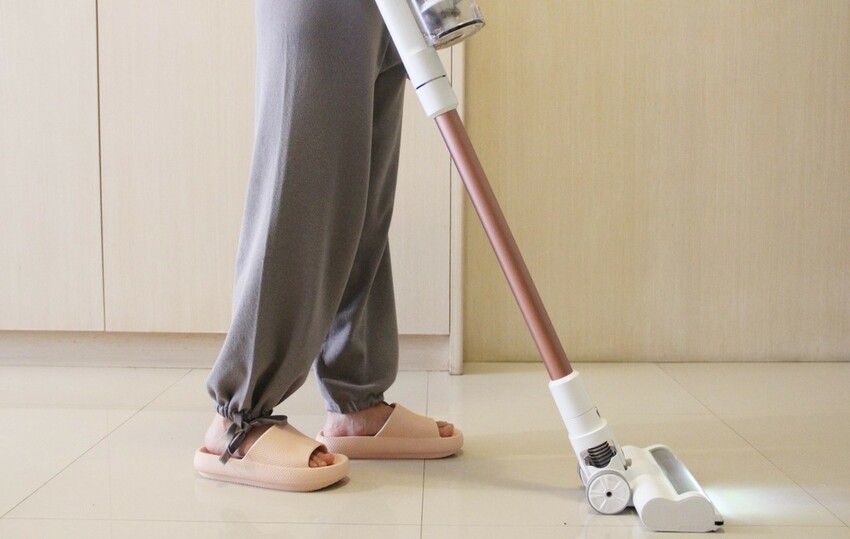 SANSUI山水網美系智慧偵測濕拖無線吸塵器、全配15件完美家事