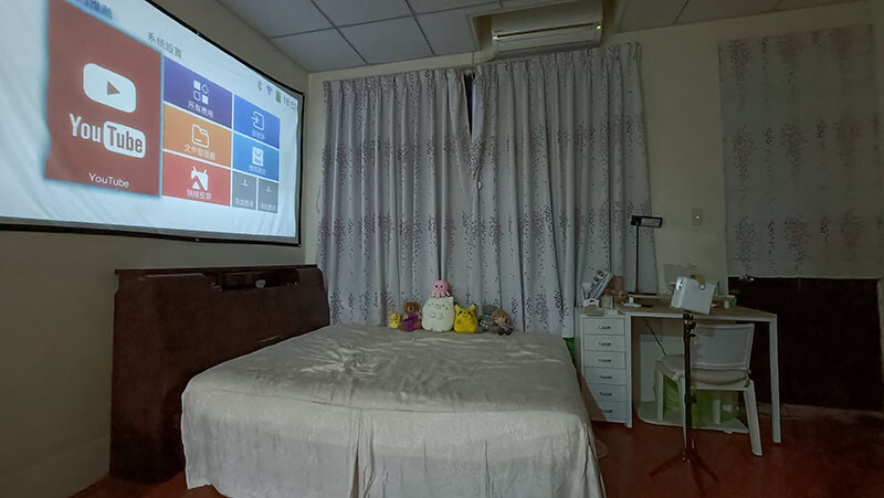 SANSUI山水無線微型行動投影機SPJ-MM,無印風設計 FULL HD高畫質梯形校正 內建 Android9.0 支援NETFLIX Disney+