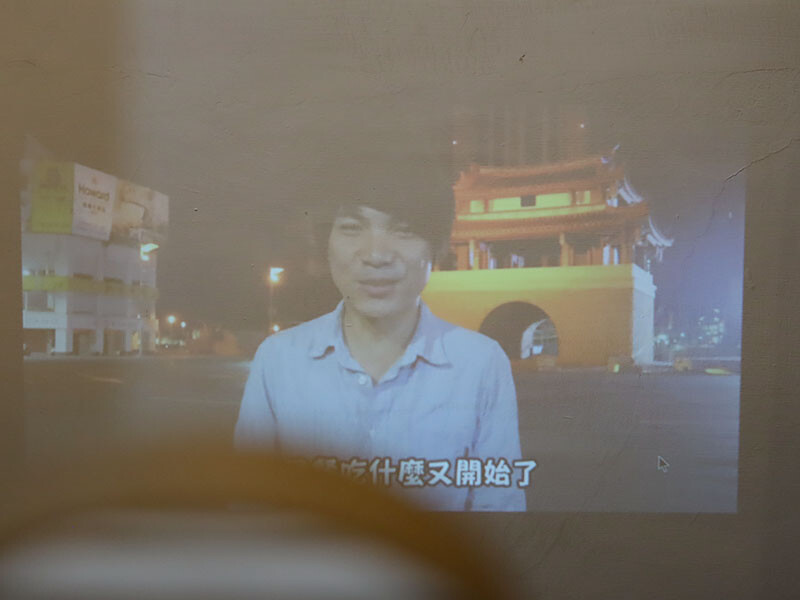 SANSUI山水無線微型行動投影機SPJ-MM,無印風設計 FULL HD高畫質梯形校正 內建 Android9.0 支援NETFLIX Disney+