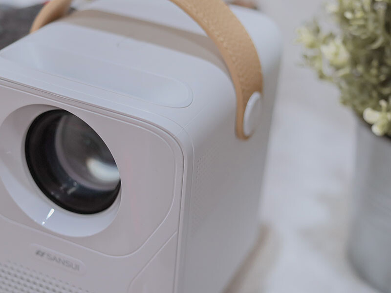 SANSUI山水無線微型行動投影機SPJ-MM,無印風設計 FULL HD高畫質梯形校正 內建 Android9.0 支援NETFLIX Disney+