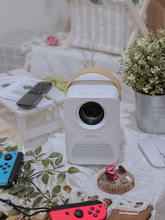 SANSUI山水無線微型行動投影機SPJ-MM,無印風設計 FULL HD高畫質梯形校正 內建 Android9.0 支援NETFLIX Disney+