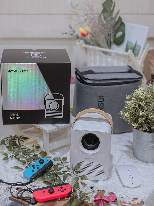 SANSUI山水無線微型行動投影機SPJ-MM,無印風設計 FULL HD高畫質梯形校正 內建 Android9.0 支援NETFLIX Disney+