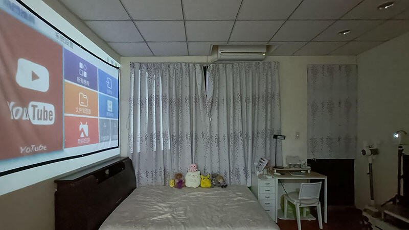 SANSUI山水無線微型行動投影機SPJ-MM,無印風設計 FULL HD高畫質梯形校正 內建 Android9.0 支援NETFLIX Disney+