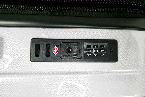 箱寓行李箱專賣店三峽店