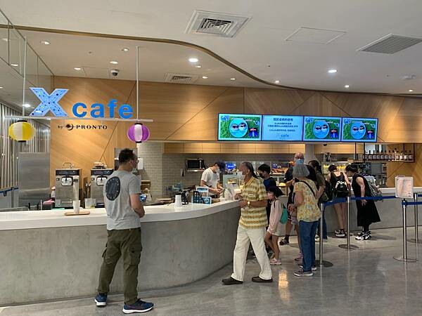 [ 桃園水族館 ] Xpark/企鵝隧道/巨型透明觀景窗/水母水晶球/觀賞企鵝咖啡廳