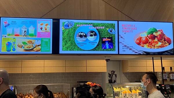 [ 桃園水族館 ] Xpark/企鵝隧道/巨型透明觀景窗/水母水晶球/觀賞企鵝咖啡廳