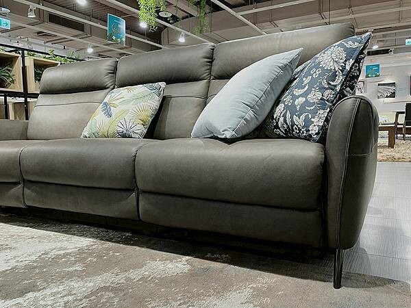 進口電動沙發家具推薦｜CELLINI皇齊家居：牛皮電動沙發第一品牌，創造有品味的生活，就從家的沙發開始｜高質感高CP值電動沙發、進口床墊、餐桌椅、柚木傢俱