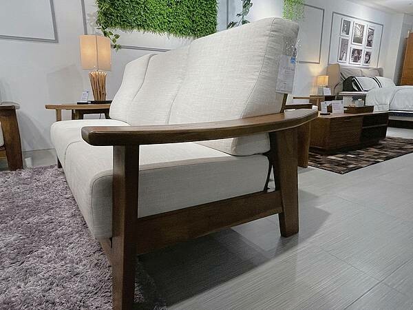 進口電動沙發家具推薦｜CELLINI皇齊家居：牛皮電動沙發第一品牌，創造有品味的生活，就從家的沙發開始｜高質感高CP值電動沙發、進口床墊、餐桌椅、柚木傢俱