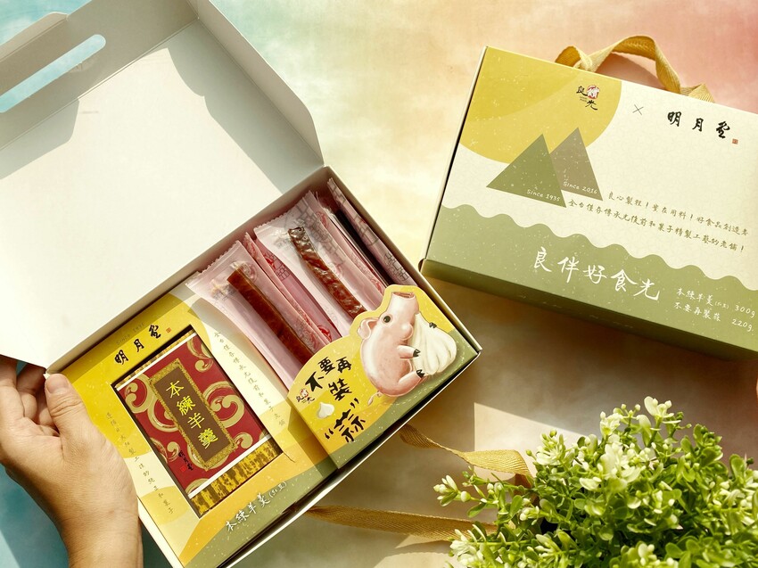 良實糧食Ｘ明月堂｜良伴好時光 中秋禮盒｜2022年最新中秋聯名禮盒｜鹹的、甜的一次擁有｜中式、日式經典好味道 - 萍姐愛分享