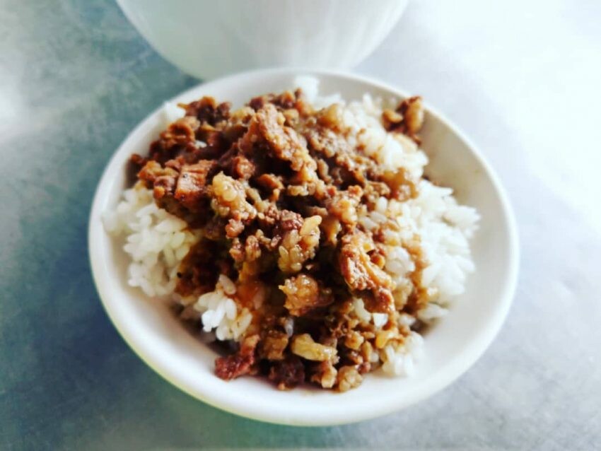 牛肉肉燥飯 台南牛肉湯名店 營業時間 牛肉湯價格 牛肉湯小菜