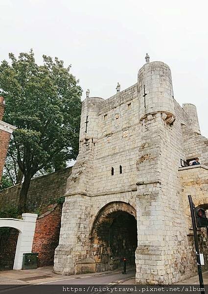 233295678_952196748670441_8814998176422035301_n