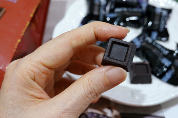 生酮低醣飲食都能吃的黑巧克力推薦-BENNS貝納絲至醇純素黑巧克力,自然無麩質80%黑巧克力,好吃生酮巧克力推薦