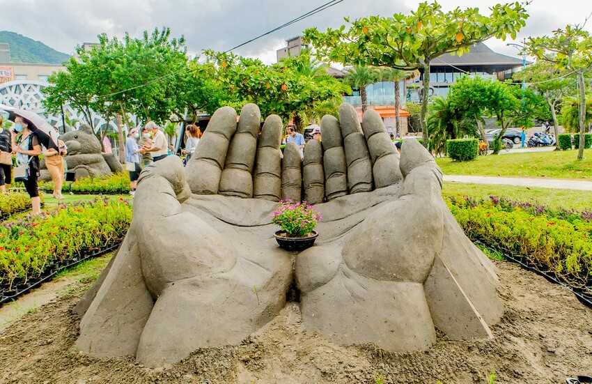 298550609_5491906560830938_7172760795520181645_n