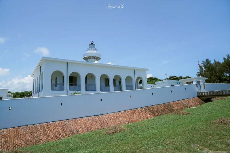 【屏東恆春│景點】鵝鑾鼻燈塔。台灣最南端純白色燈塔，台灣八景之一，雖然很芭樂的景點但很好拍照 @Jason's Life