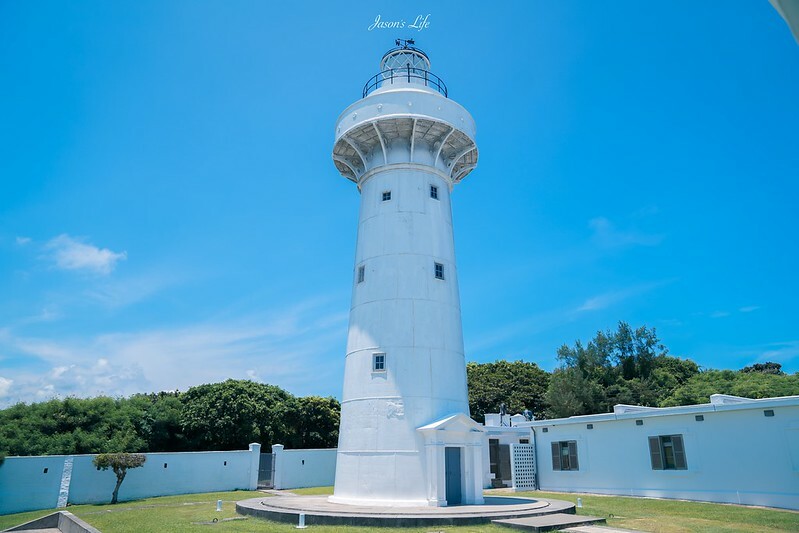 【屏東恆春│景點】鵝鑾鼻燈塔。台灣最南端純白色燈塔，台灣八景之一，雖然很芭樂的景點但很好拍照 @Jason's Life