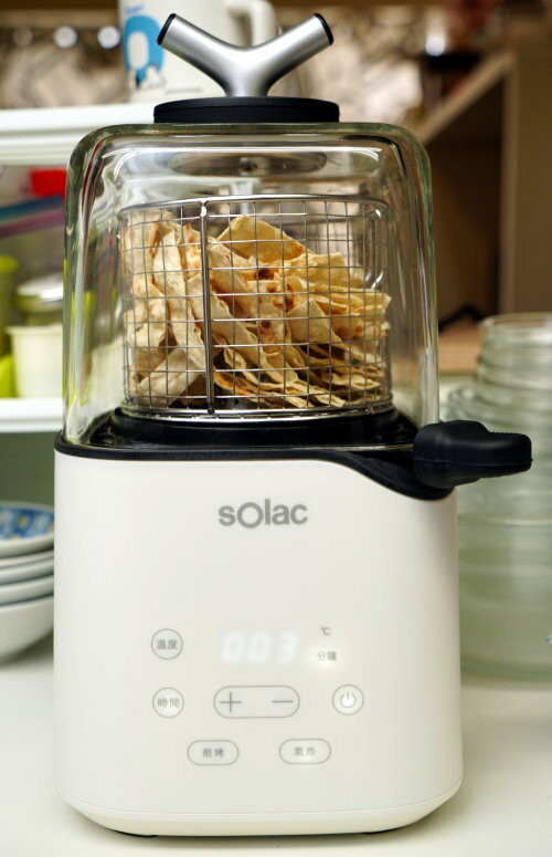 【開箱】Solac 迷你氣炸鍋．簡約外型+超省空間!氣炸、煎烤一機完成!