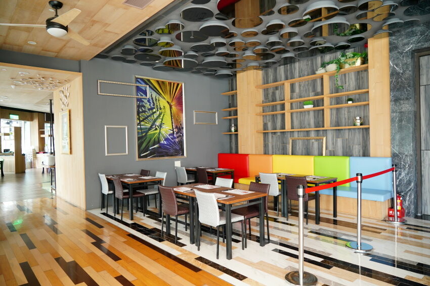 【屏東親子住宿】墾丁長灘休閒飯店.超大遊戲室+戲水池+賽車,住宿好選擇!