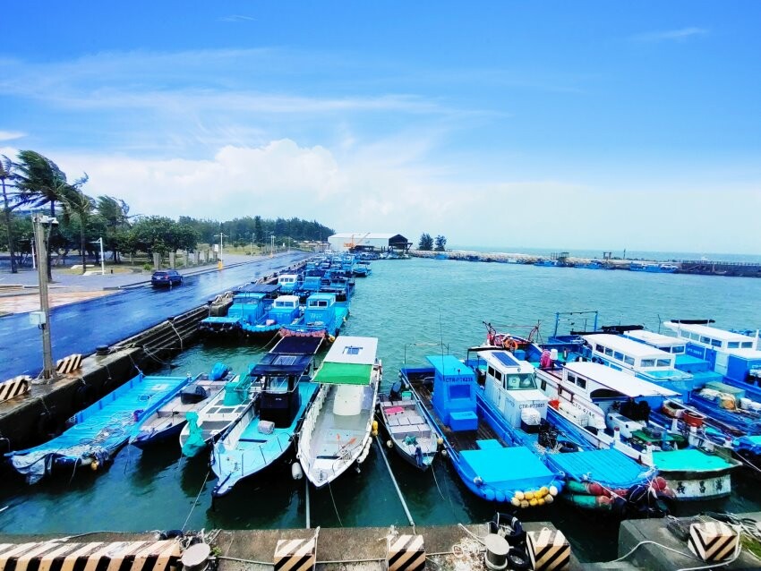 【屏東親子住宿】墾丁長灘休閒飯店.超大遊戲室+戲水池+賽車,住宿好選擇!