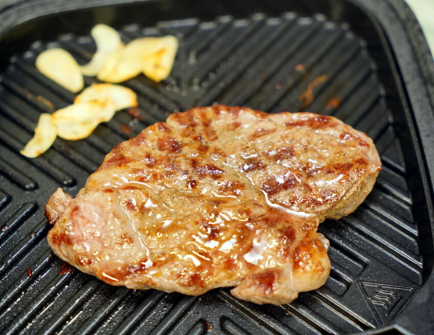 【開箱】Solac 迷你氣炸鍋．簡約外型+超省空間!氣炸、煎烤一機完成!