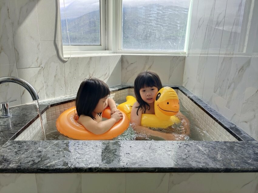 【屏東親子住宿】墾丁長灘休閒飯店.超大遊戲室+戲水池+賽車,住宿好選擇!