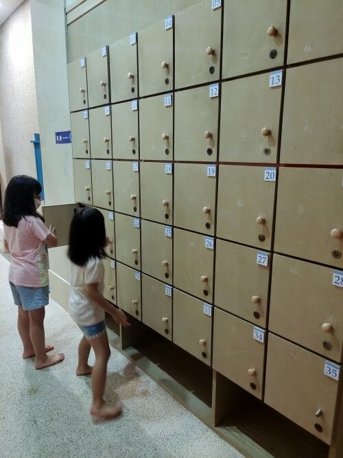 【屏東親子住宿】墾丁長灘休閒飯店.超大遊戲室+戲水池+賽車,住宿好選擇!