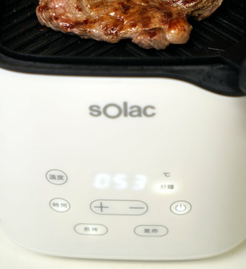 【開箱】Solac 迷你氣炸鍋．簡約外型+超省空間!氣炸、煎烤一機完成!