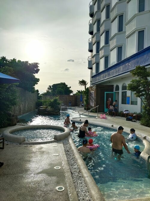 【屏東親子住宿】墾丁長灘休閒飯店.超大遊戲室+戲水池+賽車,住宿好選擇!