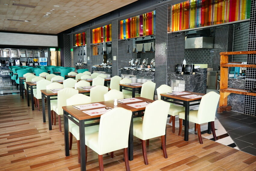 【屏東親子住宿】墾丁長灘休閒飯店.超大遊戲室+戲水池+賽車,住宿好選擇!