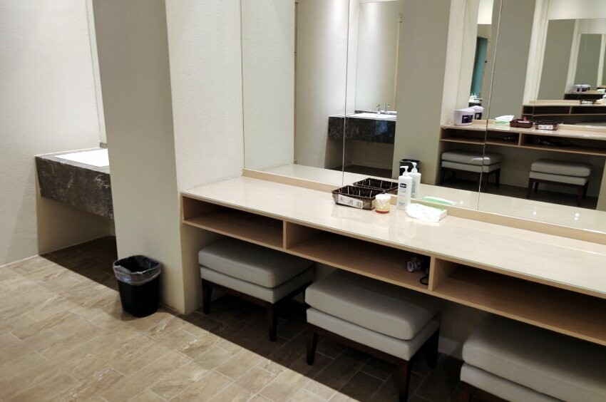 【屏東親子住宿】墾丁長灘休閒飯店.超大遊戲室+戲水池+賽車,住宿好選擇!