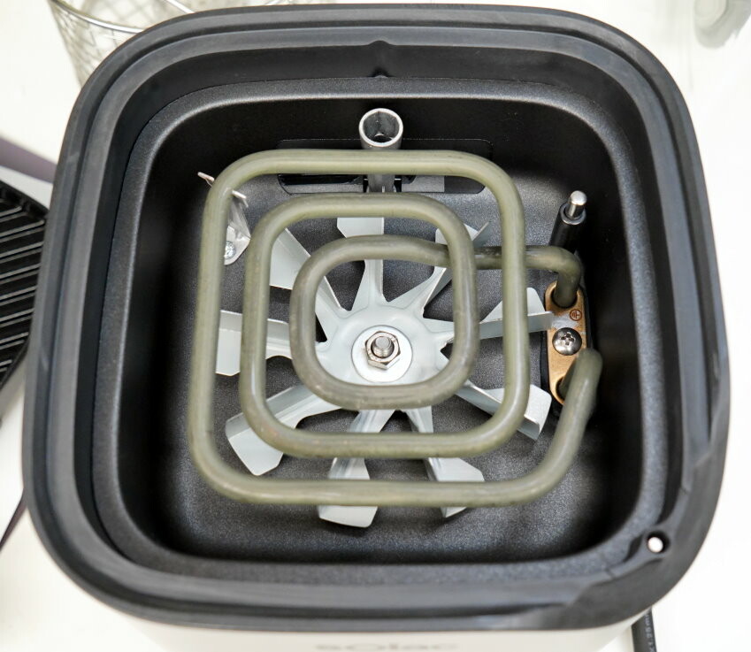 【開箱】Solac 迷你氣炸鍋．簡約外型+超省空間!氣炸、煎烤一機完成!