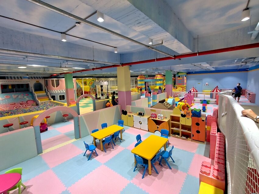 【屏東親子住宿】墾丁長灘休閒飯店.超大遊戲室+戲水池+賽車,住宿好選擇!