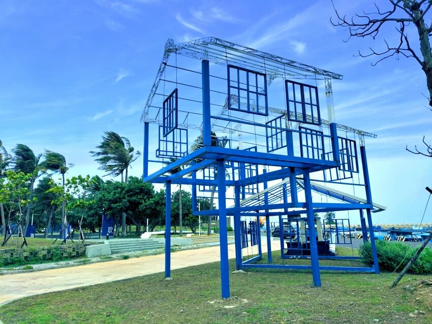 【屏東親子住宿】墾丁長灘休閒飯店.超大遊戲室+戲水池+賽車,住宿好選擇!