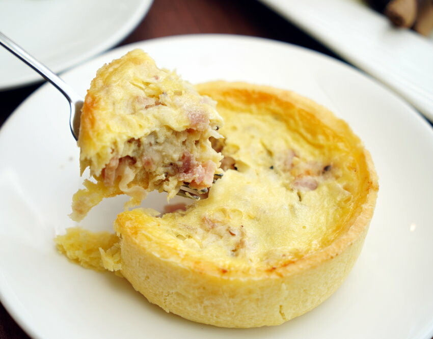 【屏東親子住宿】墾丁長灘休閒飯店.超大遊戲室+戲水池+賽車,住宿好選擇!