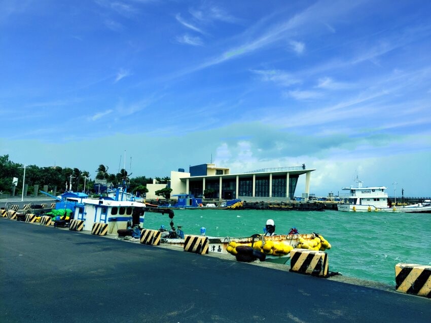【屏東親子住宿】墾丁長灘休閒飯店.超大遊戲室+戲水池+賽車,住宿好選擇!