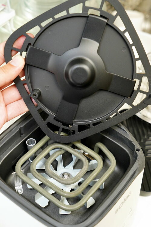 【開箱】Solac 迷你氣炸鍋．簡約外型+超省空間!氣炸、煎烤一機完成!