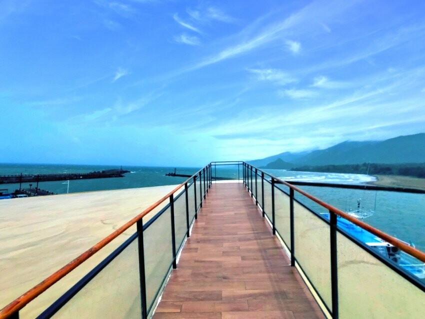 【屏東親子住宿】墾丁長灘休閒飯店.超大遊戲室+戲水池+賽車,住宿好選擇!