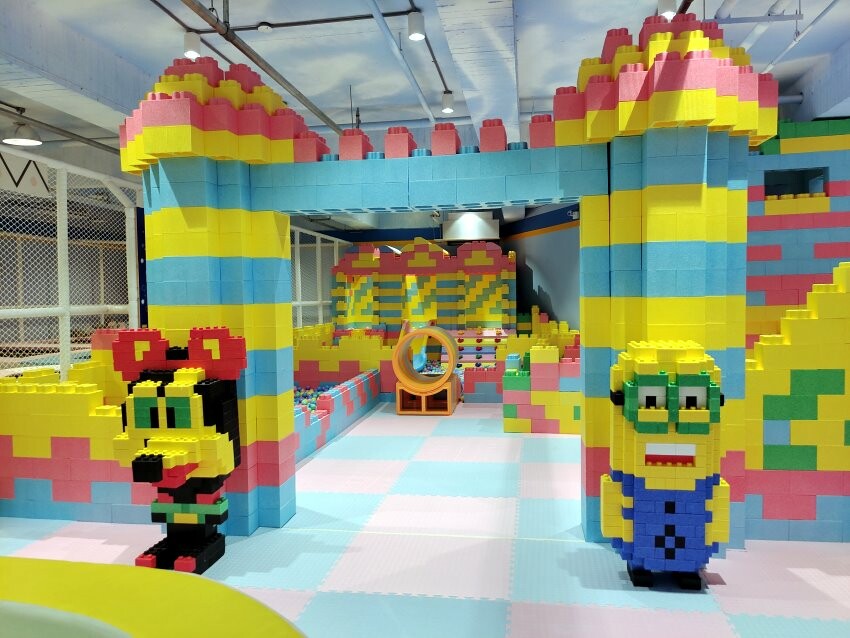 【屏東親子住宿】墾丁長灘休閒飯店.超大遊戲室+戲水池+賽車,住宿好選擇!