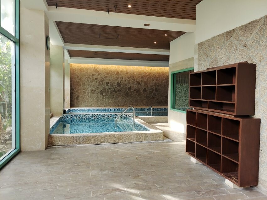 【屏東親子住宿】墾丁長灘休閒飯店.超大遊戲室+戲水池+賽車,住宿好選擇!