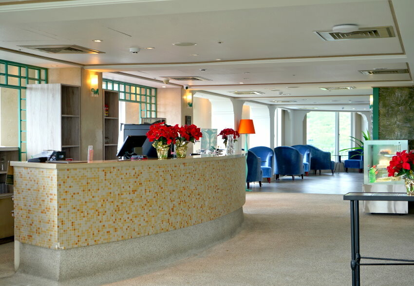 【屏東親子住宿】墾丁長灘休閒飯店.超大遊戲室+戲水池+賽車,住宿好選擇!