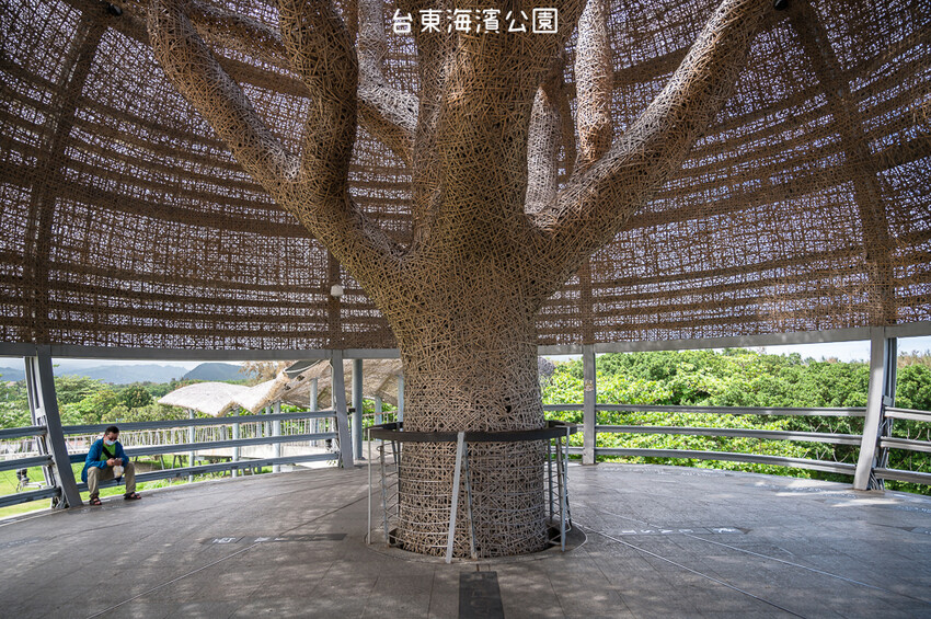 |台東景點|國際地標(海濱公園),眺望太平洋蔚藍的無敵海景,也是賞日出的最佳景點 - Hallo!I'm 婷兒