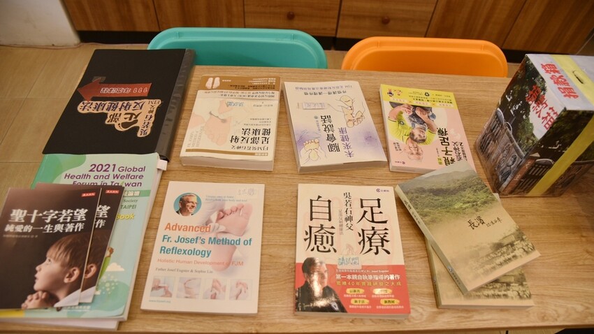 台東長濱東河遊程推薦|吳若石神父足部健康驛站 足部反射健康法發跡地 蘭調織女 阿美族染、鉤、織工藝DIY體驗 貼近大自然的藝術饗宴|西莉亞玩樂人生 033.JPG