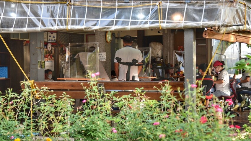 台東長濱東河遊程推薦|吳若石神父足部健康驛站 足部反射健康法發跡地 蘭調織女 阿美族染、鉤、織工藝DIY體驗 貼近大自然的藝術饗宴|西莉亞玩樂人生 023.jpeg