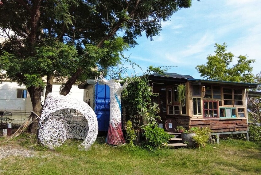 台東長濱東河遊程推薦|吳若石神父足部健康驛站 足部反射健康法發跡地 蘭調織女 阿美族染、鉤、織工藝DIY體驗 貼近大自然的藝術饗宴|西莉亞玩樂人生 Screenshot_20220718_195630_dji.mimo_edit_131985220556422-01.jpeg