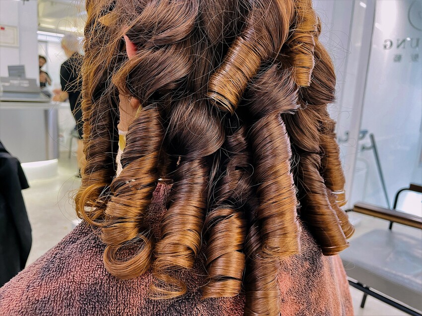 【鉅洋髮藝 公館店】公館燙髮染髮推薦！台北『燙髮＋護髮』美髮店推薦！夢幻捲髮『超持久』捲度！用新髮型迎接夏天～