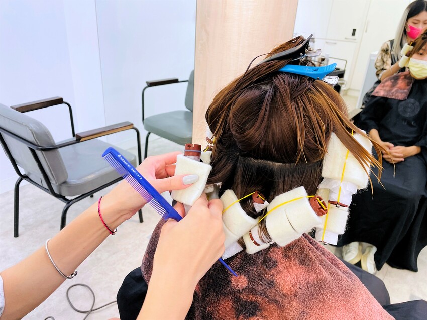 【鉅洋髮藝 公館店】公館燙髮染髮推薦！台北『燙髮＋護髮』美髮店推薦！夢幻捲髮『超持久』捲度！用新髮型迎接夏天～