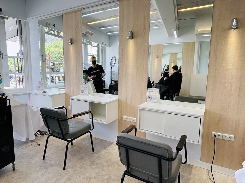 【鉅洋髮藝 公館店】公館燙髮染髮推薦！台北『燙髮＋護髮』美髮店推薦！夢幻捲髮『超持久』捲度！用新髮型迎接夏天～