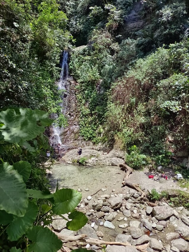 【花蓮.市區】撒固兒步道散散步。簡易好走有瀑布。穿裙子都能輕鬆駕馭。來回約一小時
