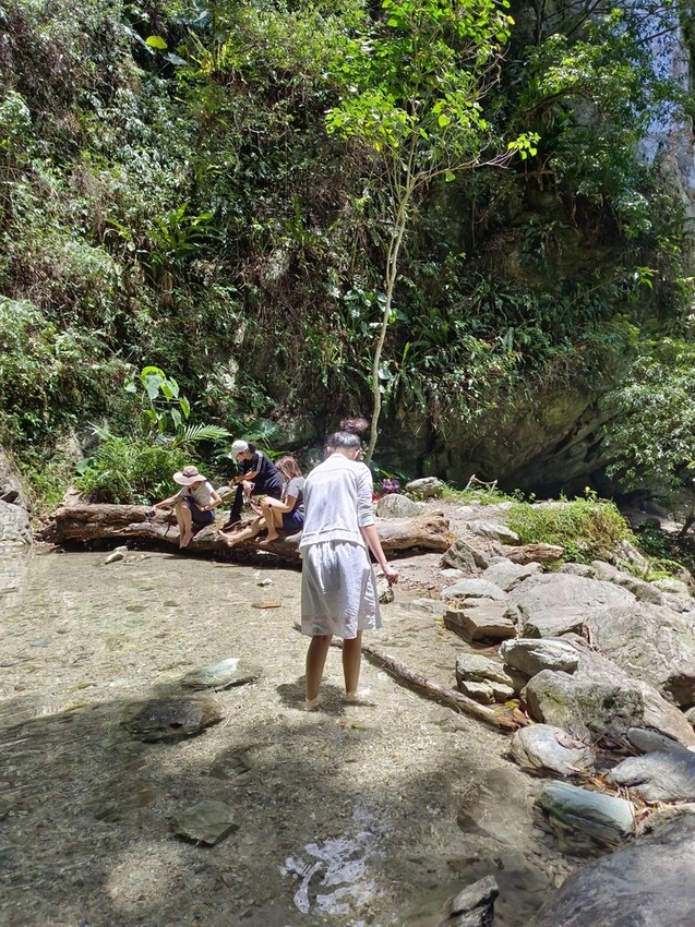 【花蓮.市區】撒固兒步道散散步。簡易好走有瀑布。穿裙子都能輕鬆駕馭。來回約一小時