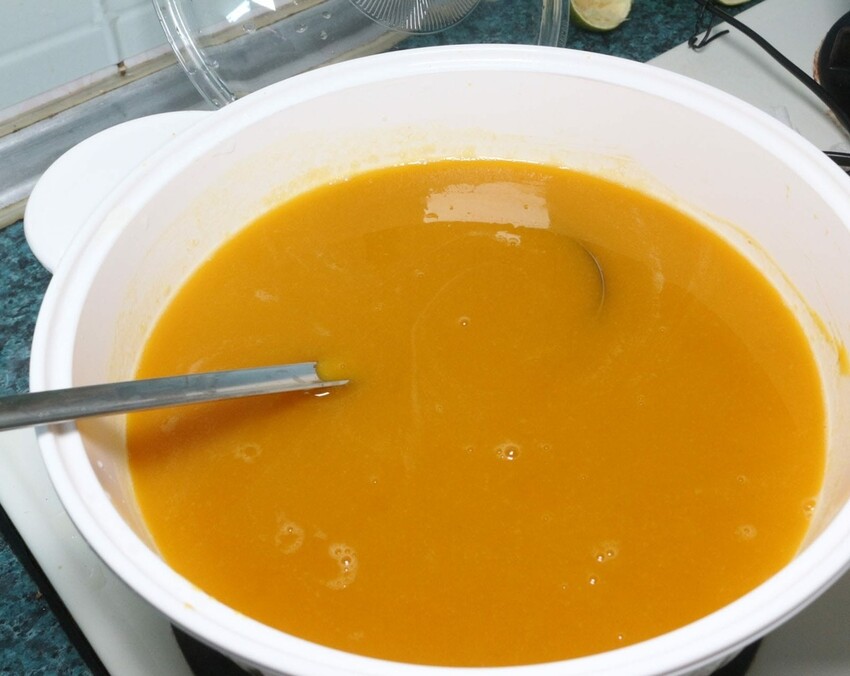 HIKUMO 日云晶亮玻璃杯四刀刃調理機南瓜火鍋.JPG